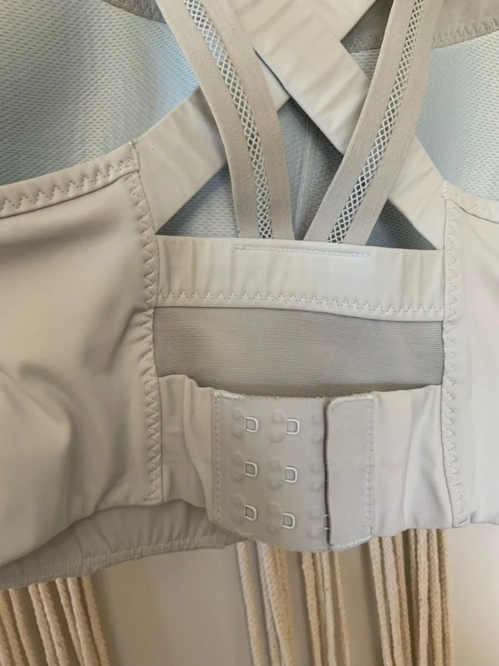 ATHLETA Gigi High Impact Mesh Sports Bra Size‎ Large